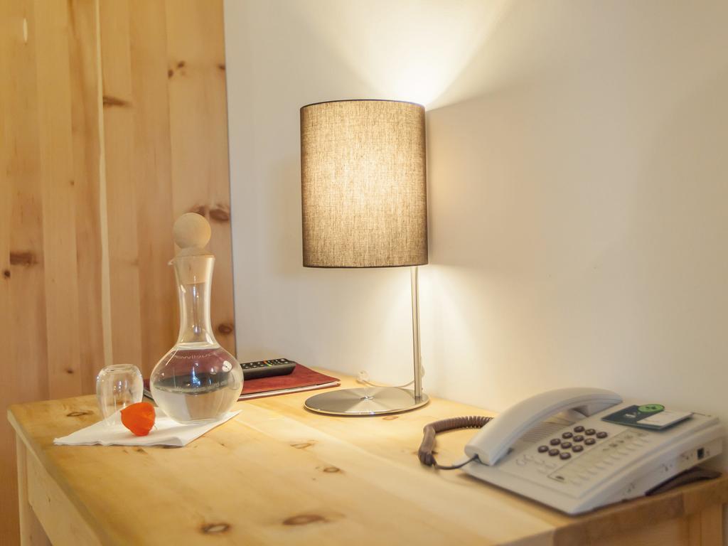 Hotel B&B "Zur Schanz" Ebbs Eksteriør billede