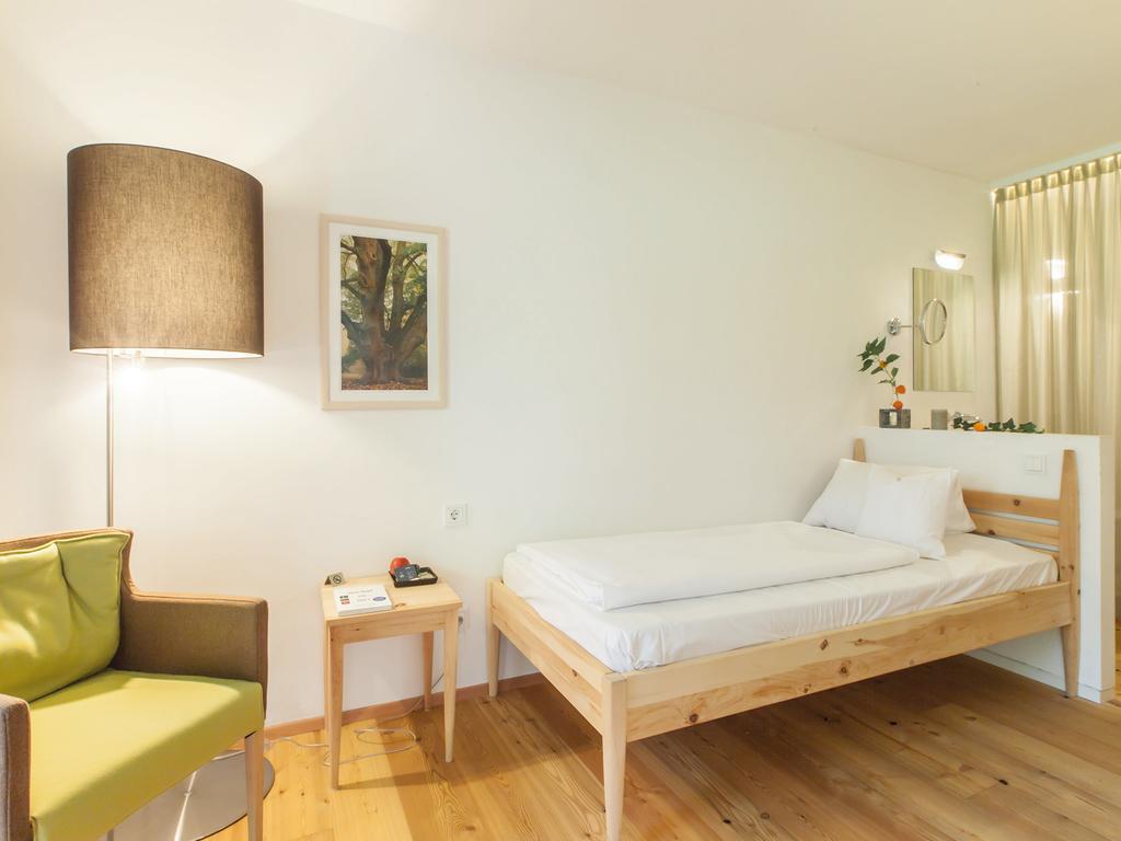 Hotel B&B "Zur Schanz" Ebbs Eksteriør billede