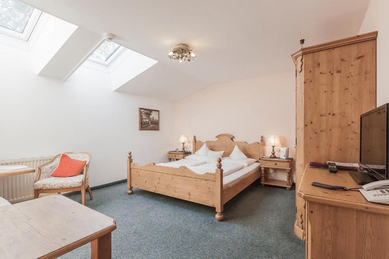 Hotel B&B "Zur Schanz" Ebbs Eksteriør billede